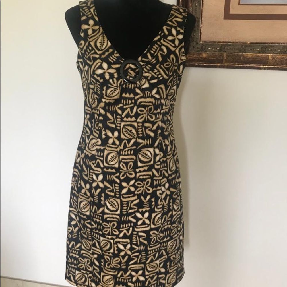 Jone New York Stretch Size 4 dress tribal print